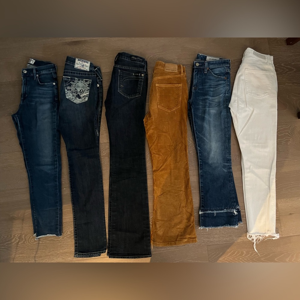 Women’s Designer Jeans – Size 25 – 6 Pairs – $120 (Pickup Coquitlam)
